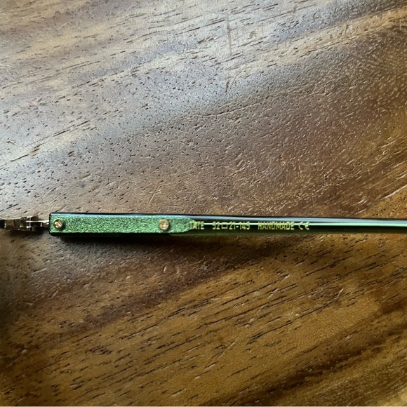 Donahugh Designer Handmade Glasses - Picture 5 of 9